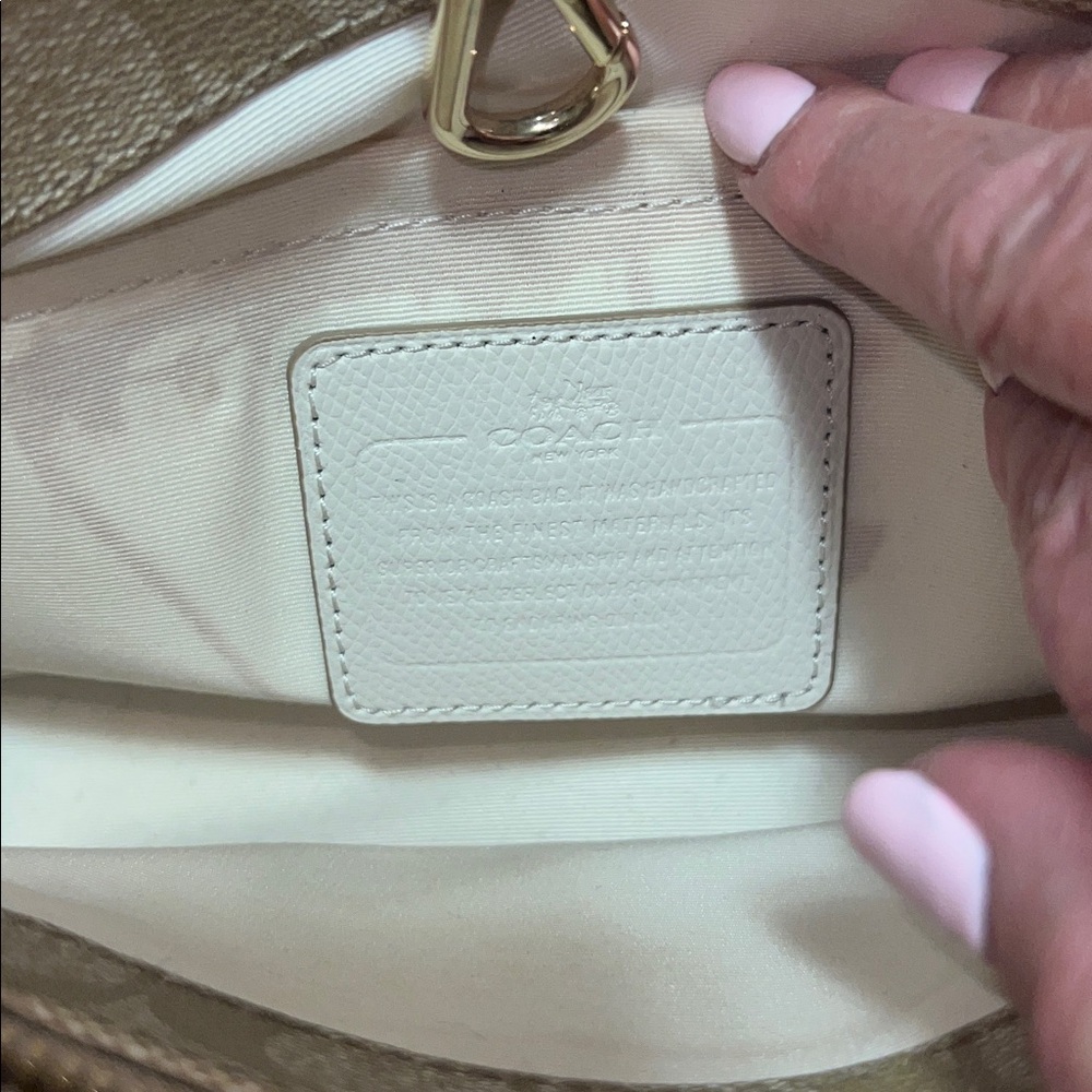 Coach Gold Signature Satchel Like New with Detachable Shoulder Strap - Picture 4 of 11